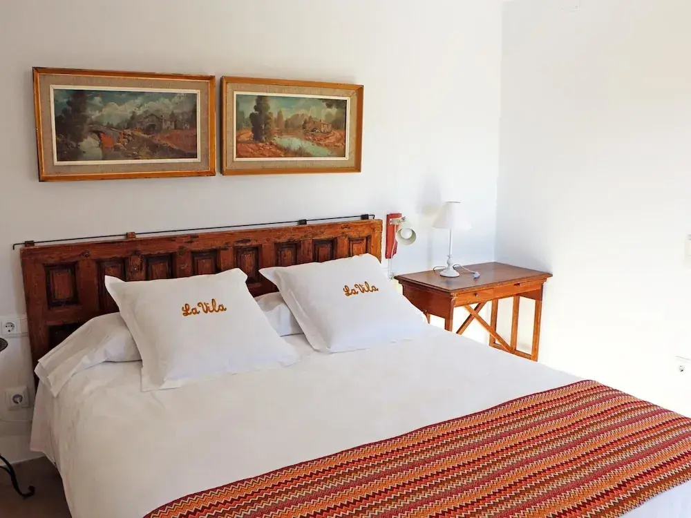 Mansion in Castellnou Near Pedraforca Mountains