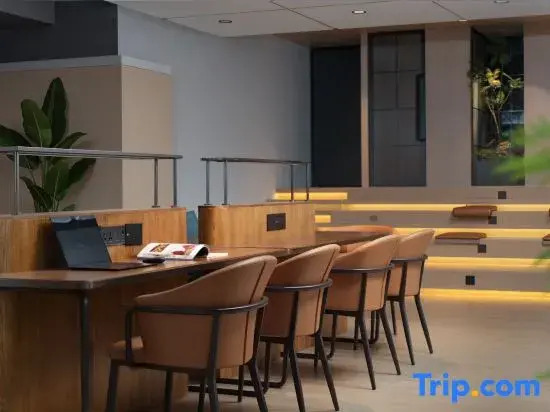 Tongpai Hotel,Haikou International Trade Center(Qilou Old Street Branch)