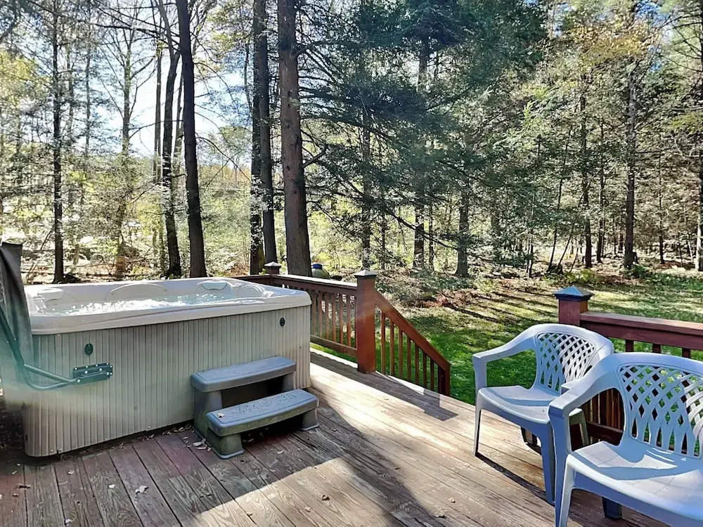 Lazy Bear Cabin by Taylor Made Deep Creek