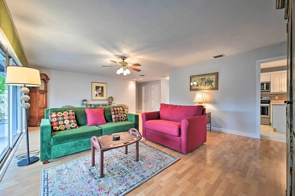 Sunny Largo Retreat: 4 Mi From Indian Rocks Beach!