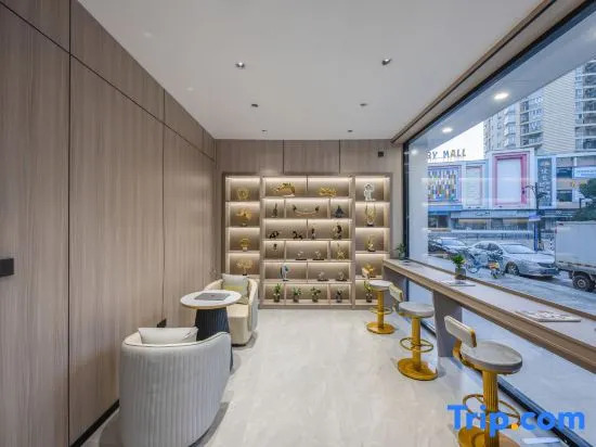 EZ Hotel (Taizhou Garden Market Sea Passenger Center Branch)