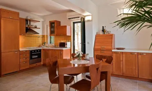 Apartman Roza