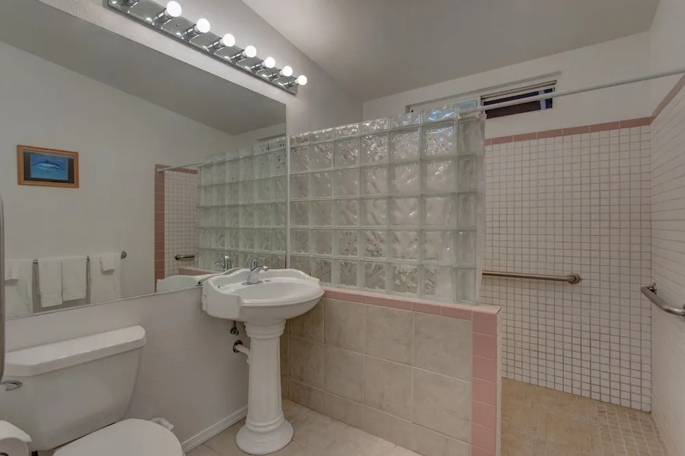 Hale Iolani Ohana 1 Bedroom Home