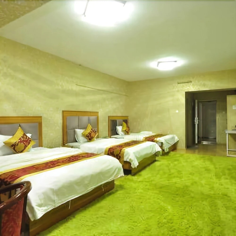 ZhongSheng Hotel (Kunming Dianchi Aegean Shopping Park)