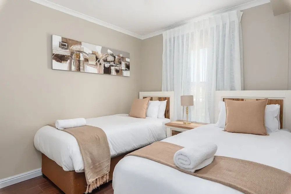Century on Lake Luxury Apartments
