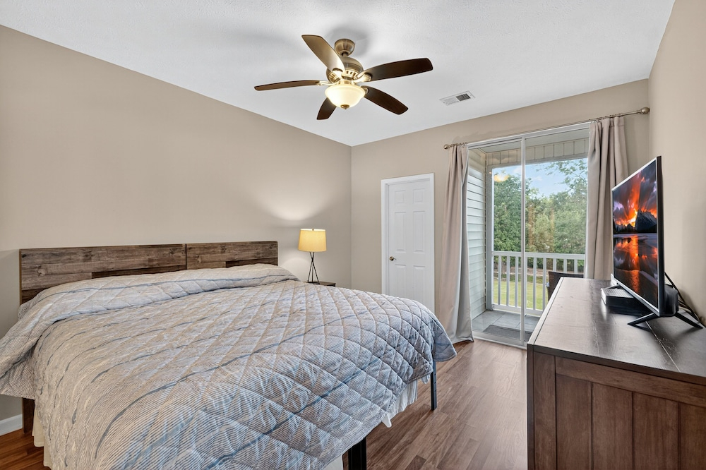 River Oaks 52I