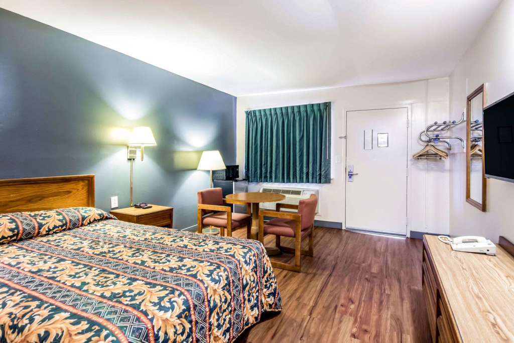 Brentwood Inn Richmond South