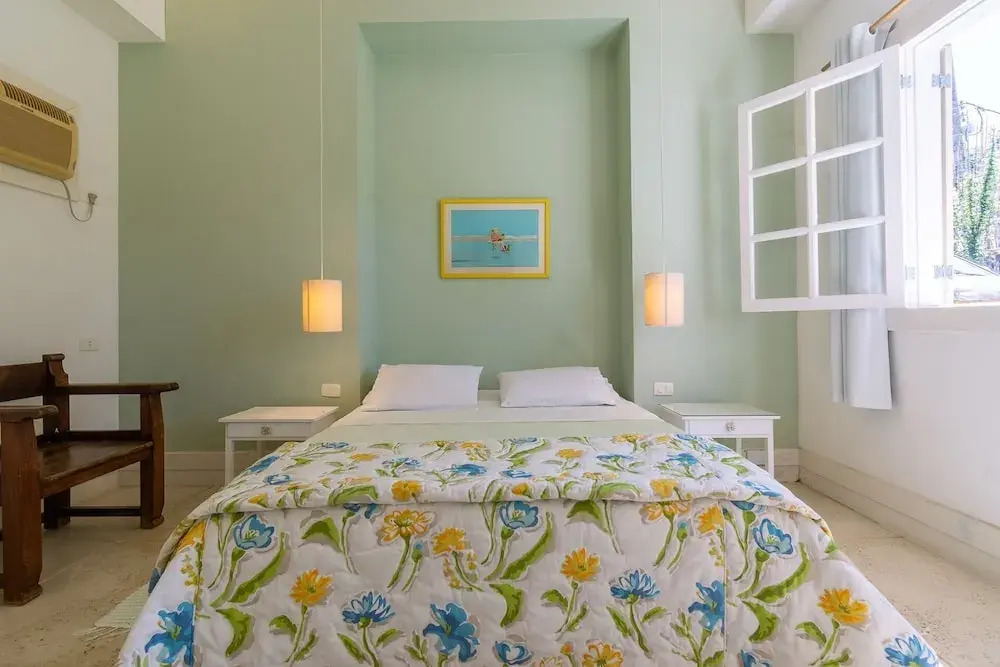 Excelente casa com piscina Armação