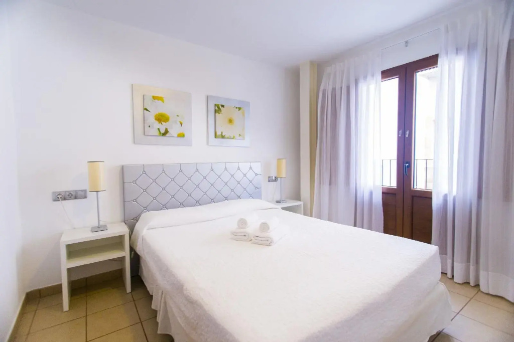 HAPPYVILA Apartments