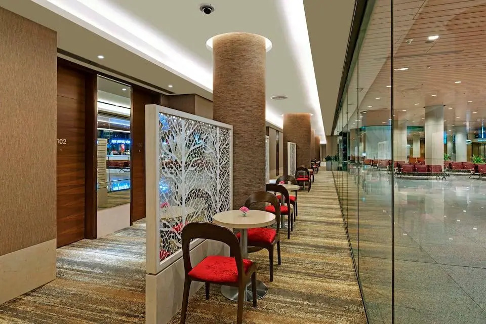 Niranta Airport Hotel and Lounge Landside
