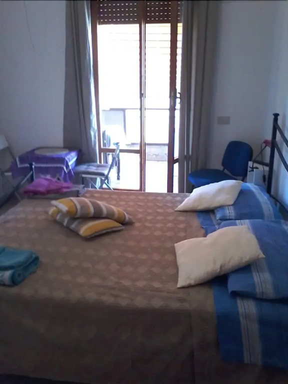 La Perla B & B Check in Time from h 20 pm till Midnight Orario check in da h 20 pm a mezzanotte