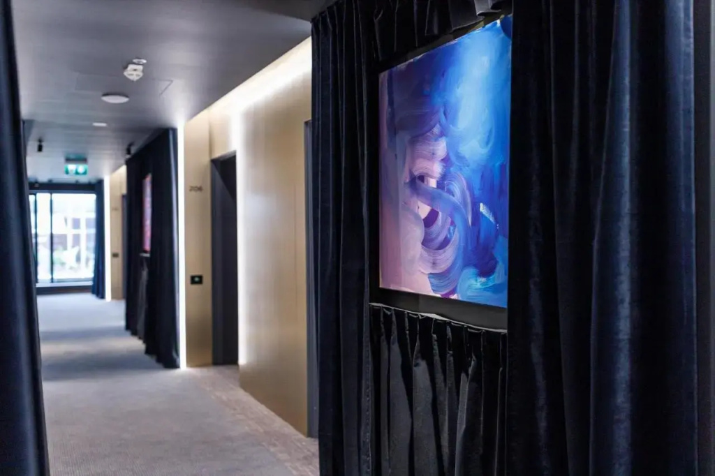 Qosmo Brasov Hotel