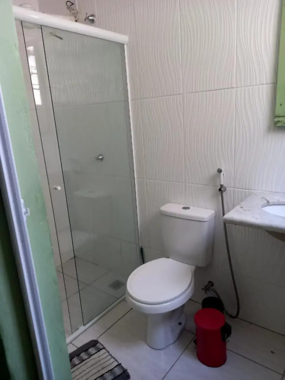 Aconchegante Casa em Ubatuba com MESA DE BILHAR para Temporada com 3 quartos, sendo 1 suíte com ar condicionado.