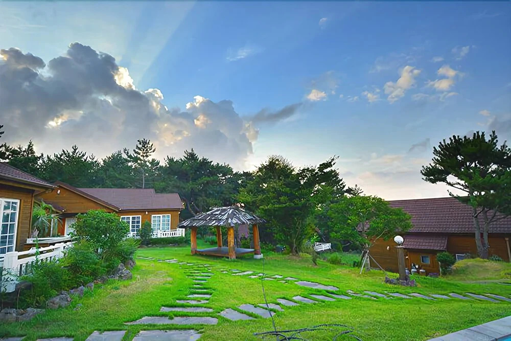 Jejudaeseong Rest Village Pension