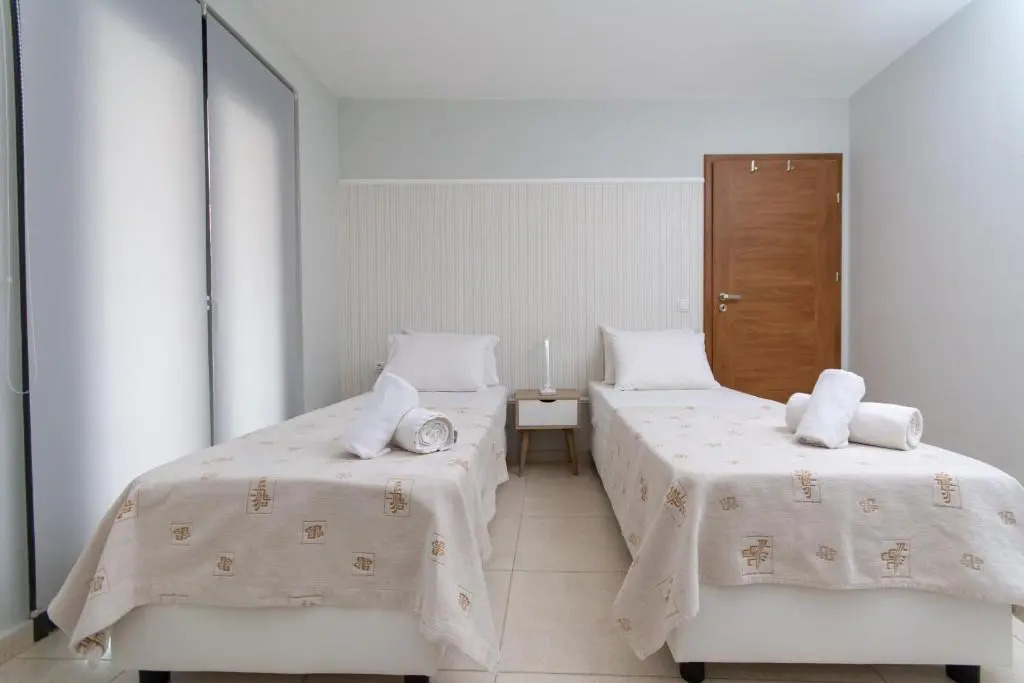 Prime 3BR-2BA Apt in Heart of Heraklion-Fiber WIFI Steps to Lions Sq-Museum, Walk to Port #2