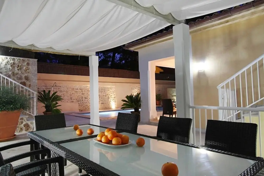 Villa - 4 Bedrooms with Pool and WiFi - 103196