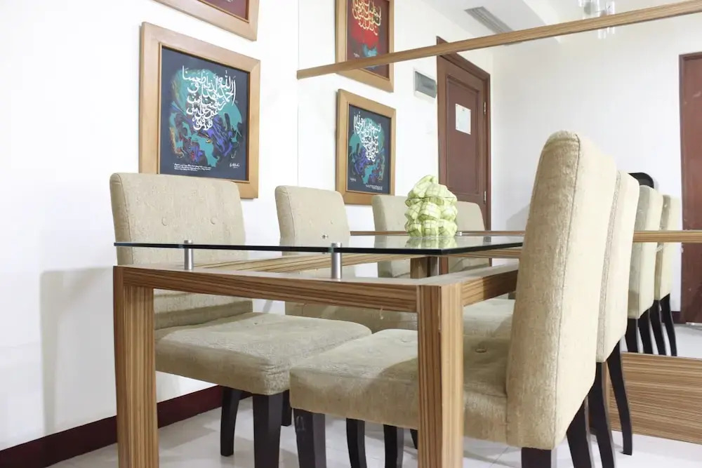 Spacious & Comfy 2BR at Galeri Ciumbuleuit Apartment