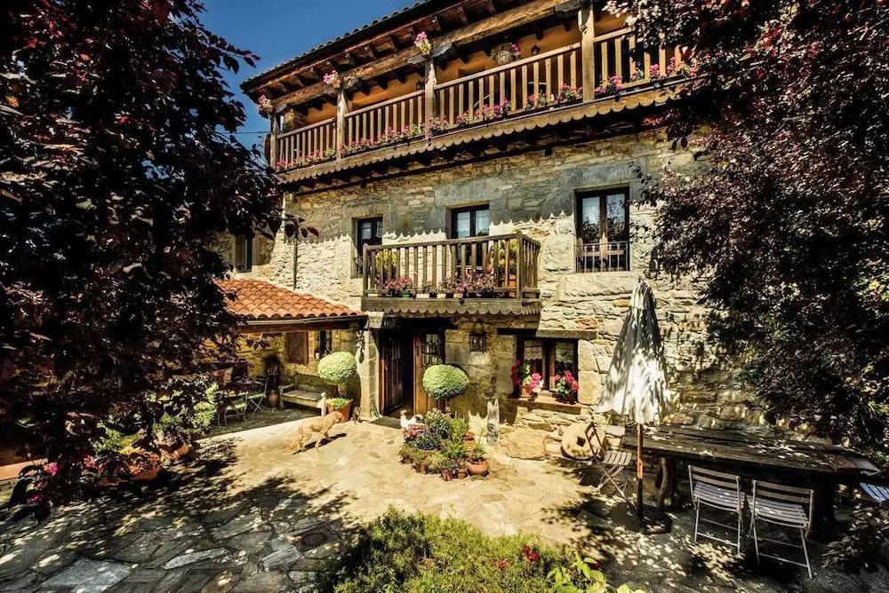 Hotel Rural Zalama