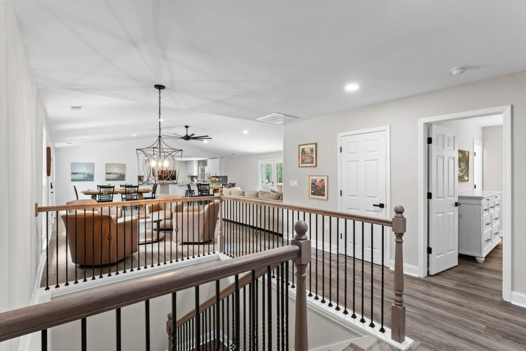 Lakefront Retreat With Private Dock, Pool, Game Room Sleeps 18