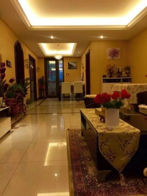Qingdao Seaside Resort Apartment