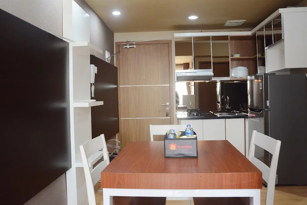 New Furnish 1BR Apartment The Oasis near Lippo Cikarang