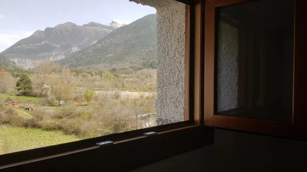 Apartamentos La Glera Biescas