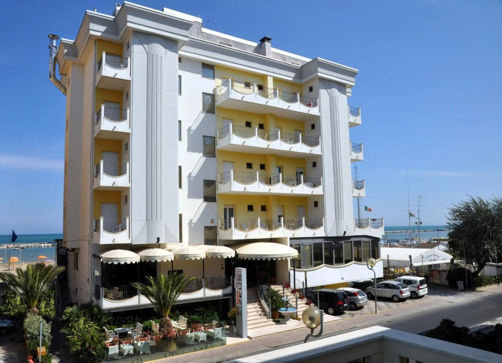 Hotel Zeus