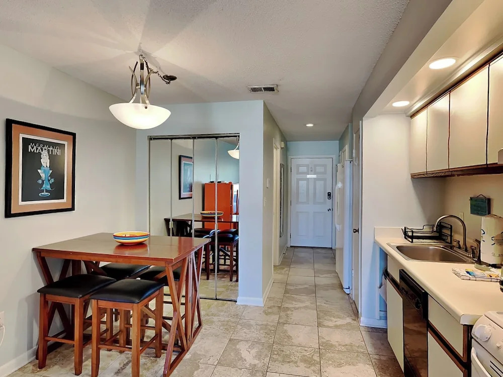 Sunset Harbor #2-204 by Southern Vacation Rentals