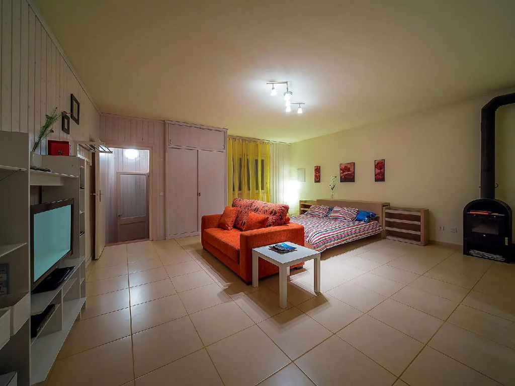 241E - One Bedroom