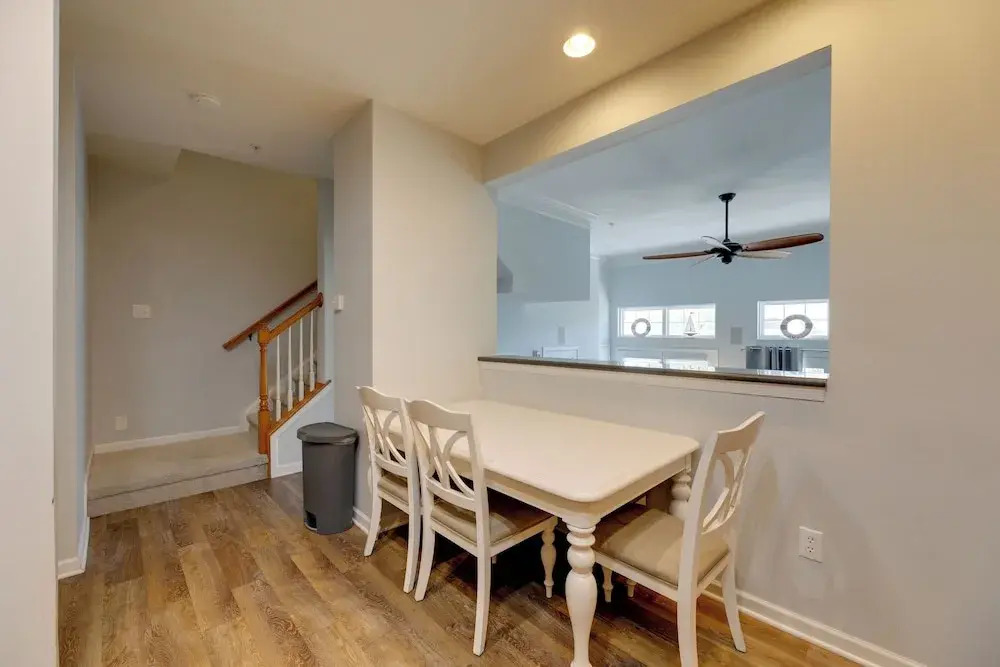 Game Room & Community Perks! Ocean View Retreat