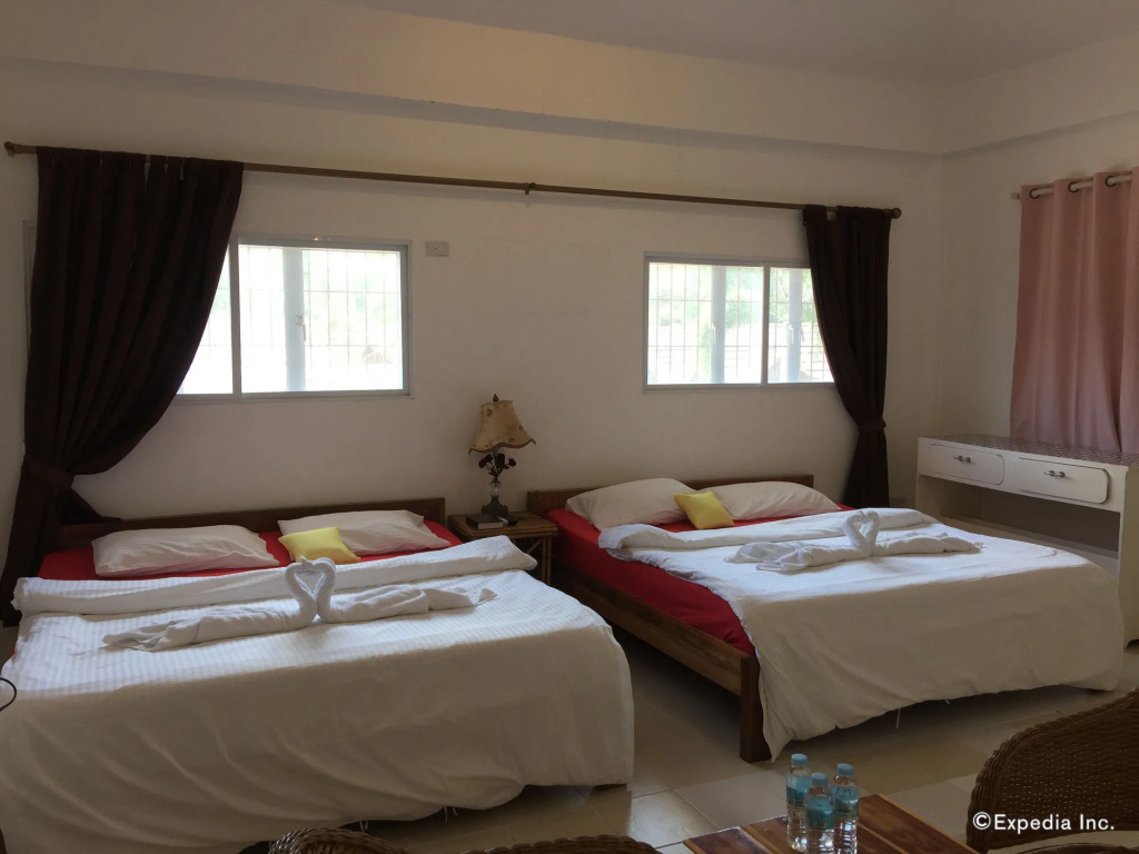 SunzEn Palawan, Resort
