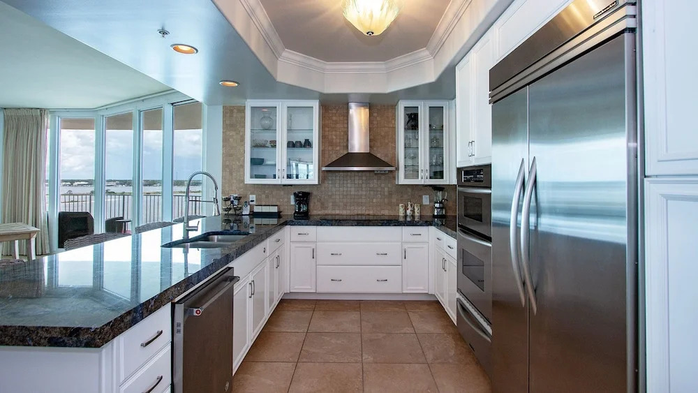 Spacious Unit With Unobstructed Views - Unit Crd0902