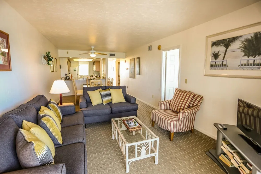 Riviera Club 1003