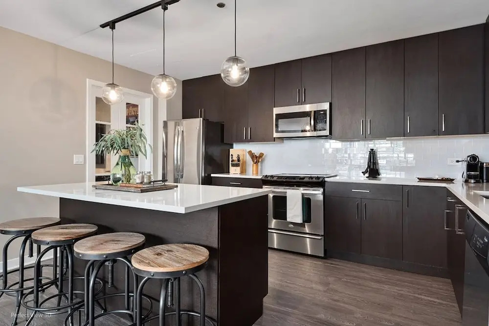 Lake View Penthouse Top Amenities Unit Laundry