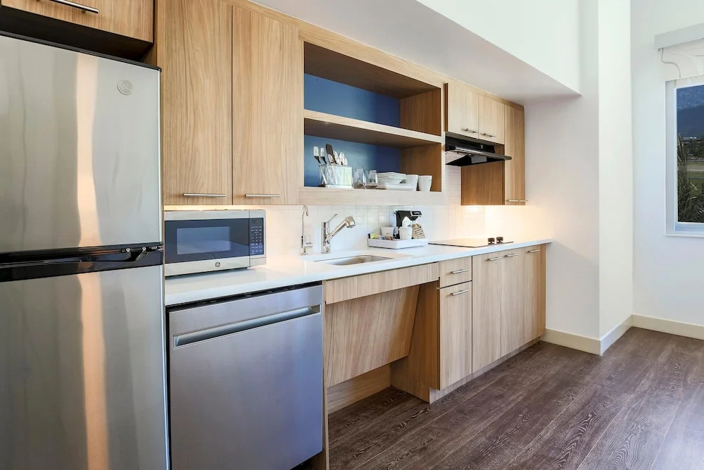 Element by Marriott Ontario