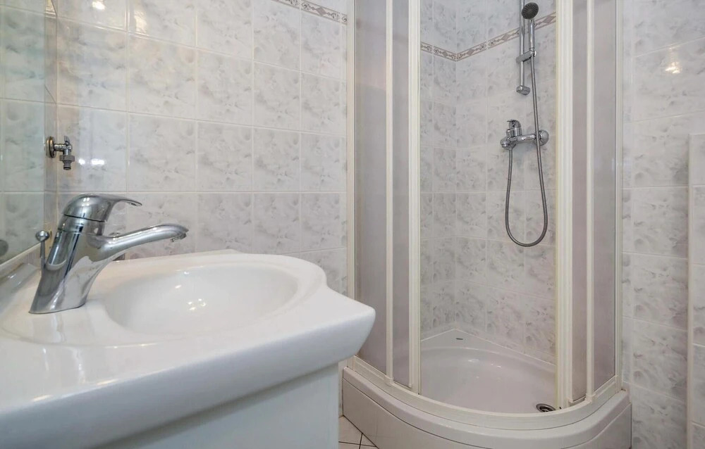 3 Bedroom Nice Home In Crikvenica