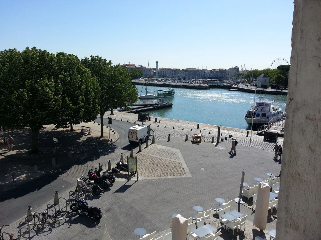 Maisons du Monde Hôtel & Suites - La Rochelle Vieux Port