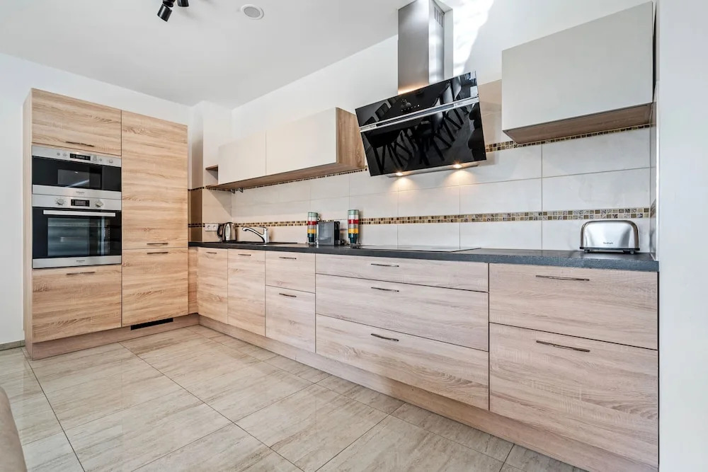 Modern 2-Bedroom Apartment ID227