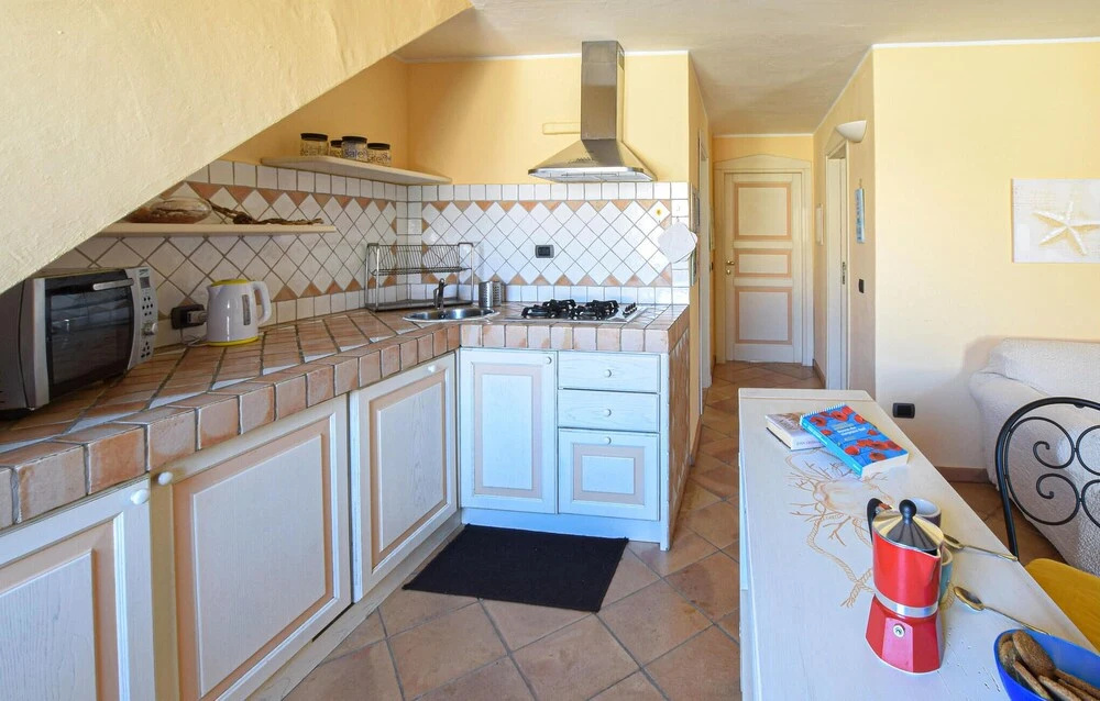 Stunning Home in Capo D'orso - Palau With 3 Bedrooms