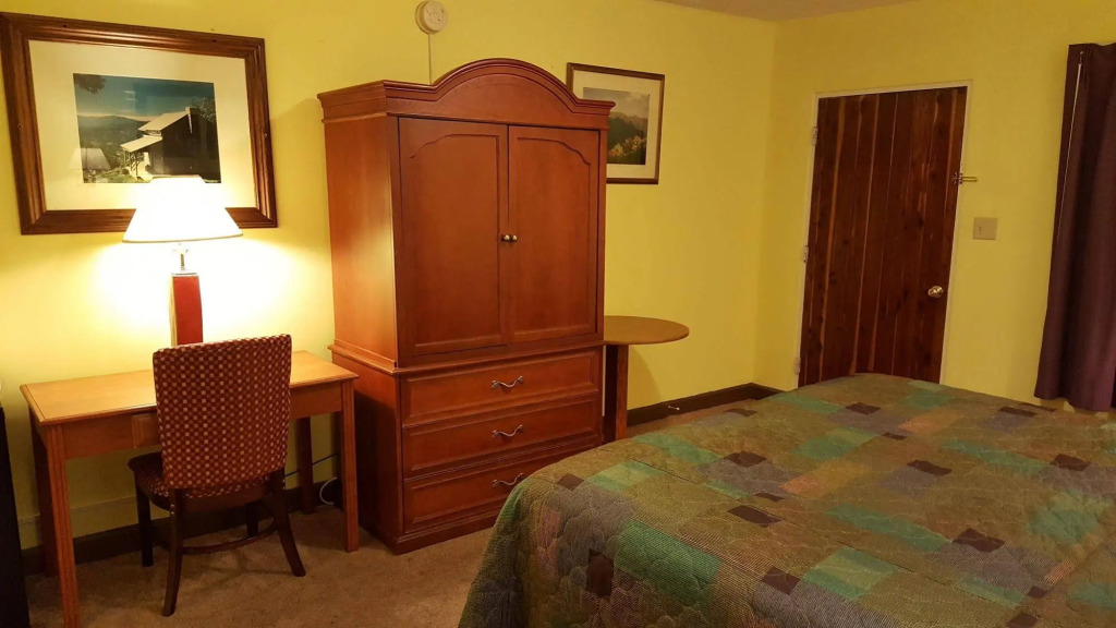 The Mountaineer Inn
