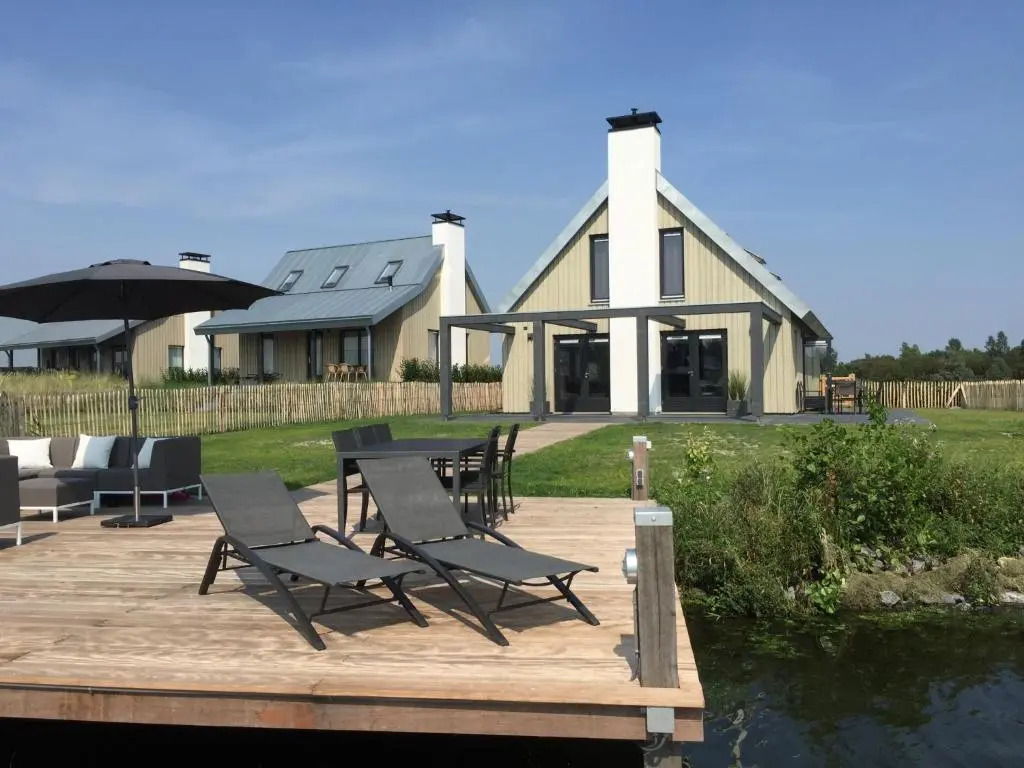 Waterrijk Oesterdam villas