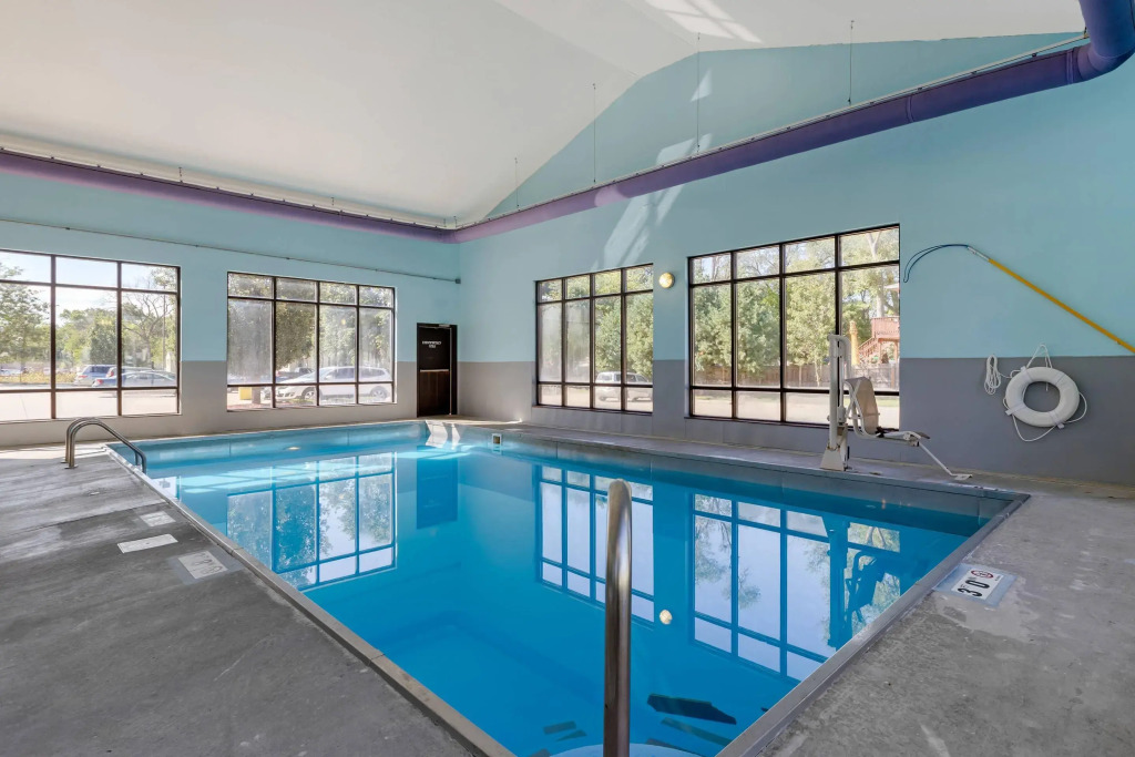 Econo Lodge Inn & Suites Des Moines Fairgrounds Area