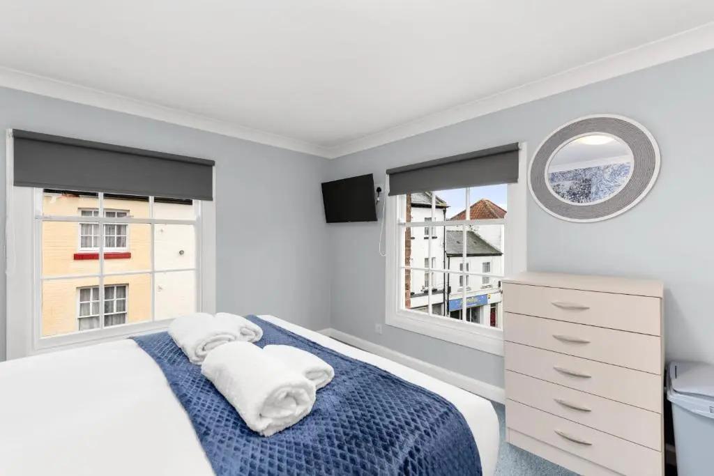 Town House Rooms
