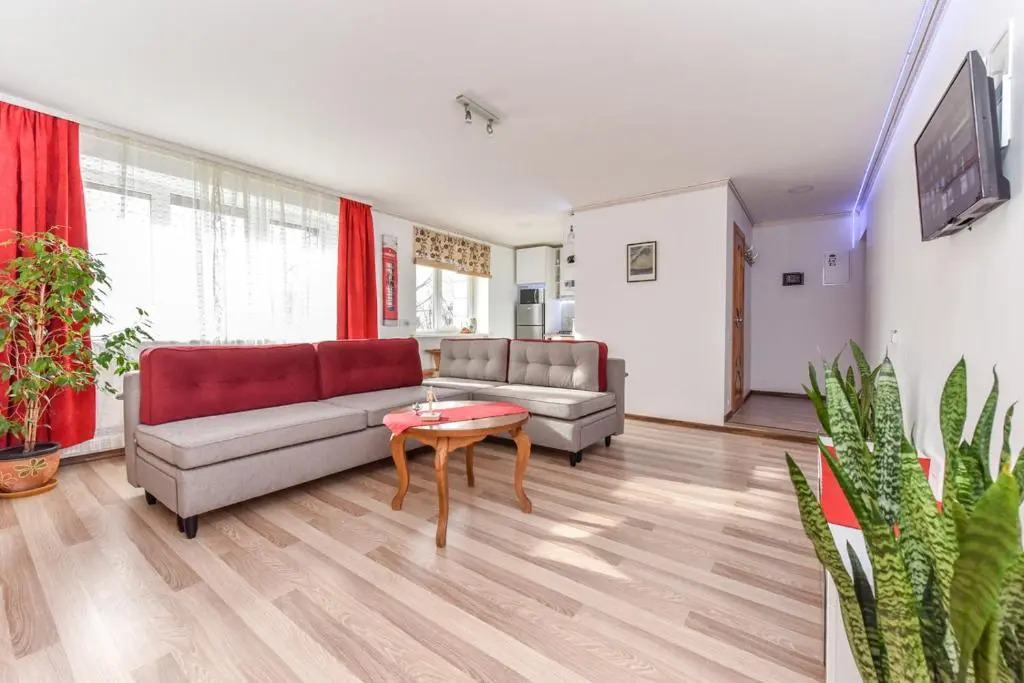 NeriesApartment No.2 Bedrooms Modern Suite In Centrum