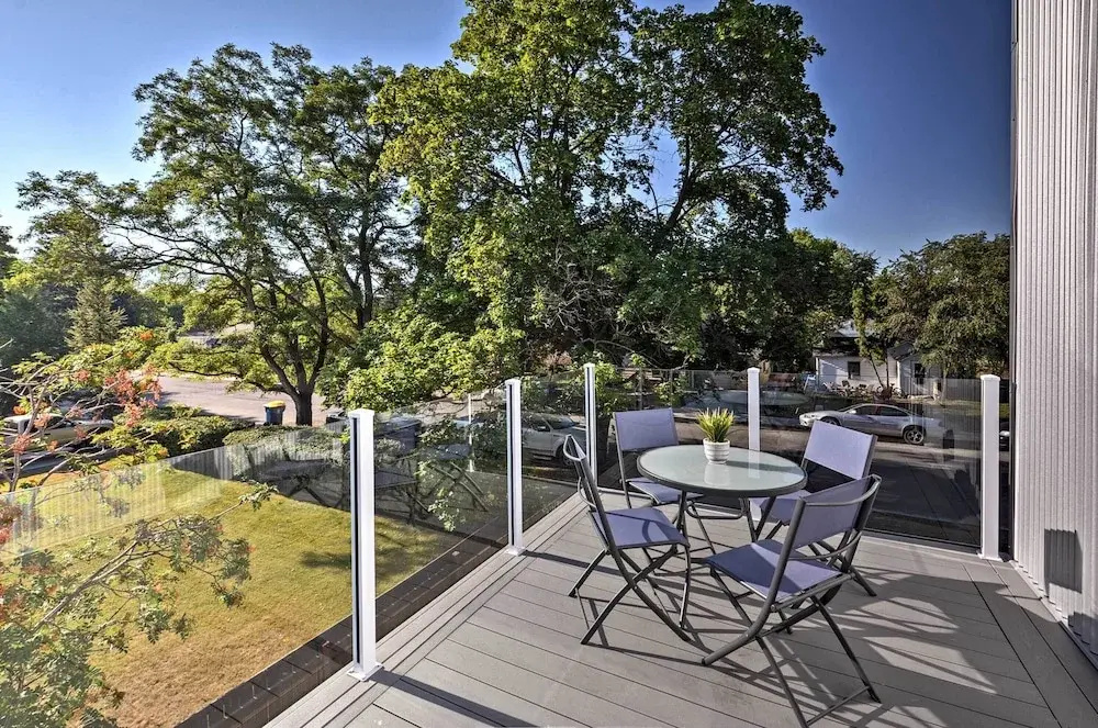 Missoula Getaway w/ Balcony, 2 Mi to Downtown!