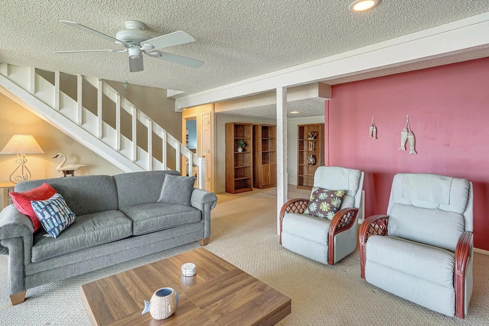 Boaters Base w/ Dock! Lakefront Ozarks Getaway