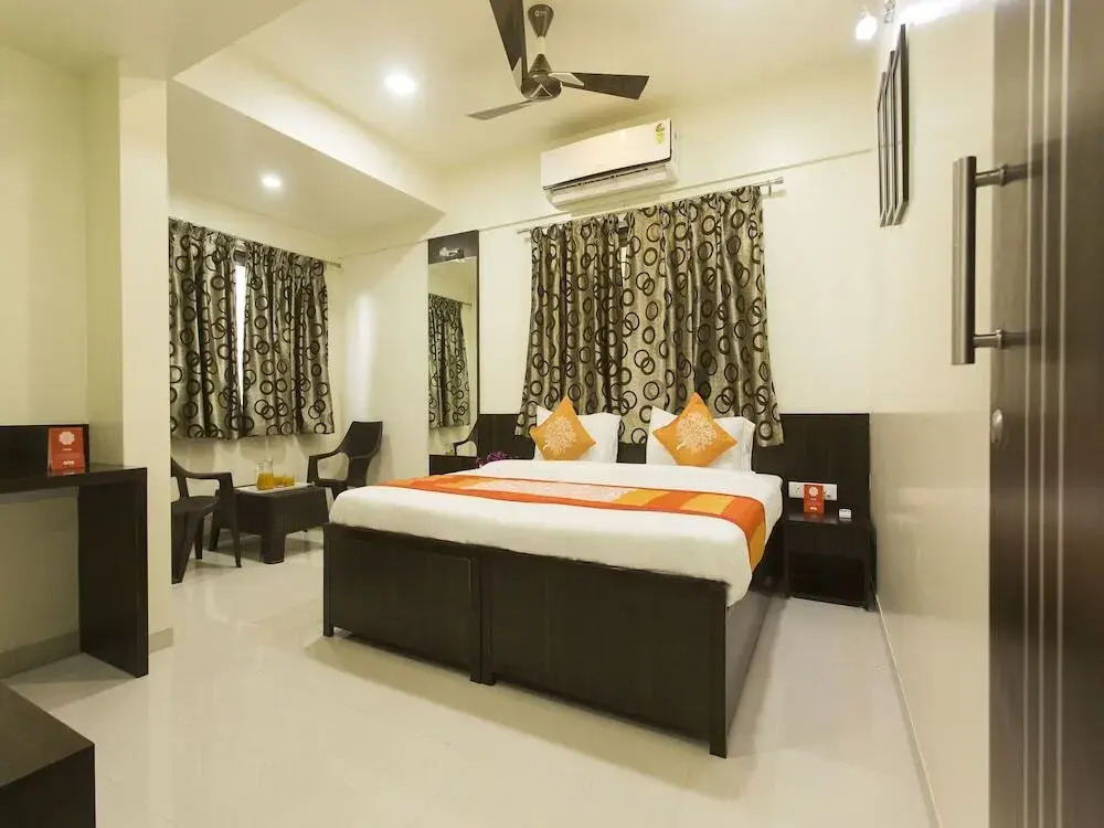 Suyog Inn by OYO Rooms
