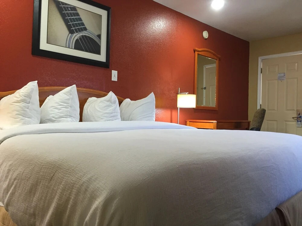 Vista Inn & Suites Beale Street