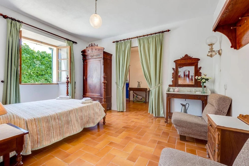 Villa With 4 Bedrooms in Illes Balears, With Private Pool, Enclosed Garden and Wifi Near the Beach