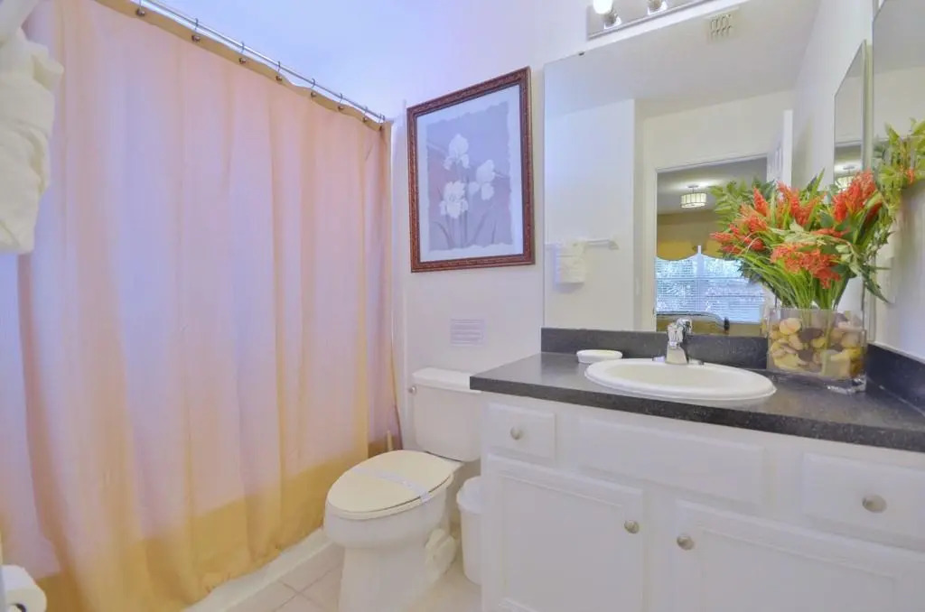 406 Solana 6 Bedrooms, 3 Bathrooms